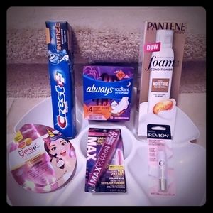 Womens beauty/ hygiene mini pack